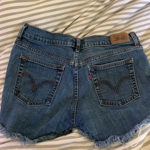 Levi’s Leo 505s shorts. Distressed look. Size 6